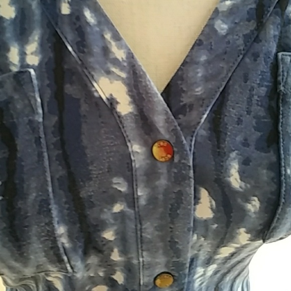 Bcbg top - Picture 2 of 4